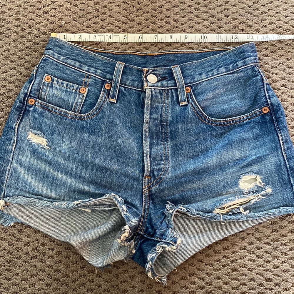 Levi’s 501 cut off shorts, size 24